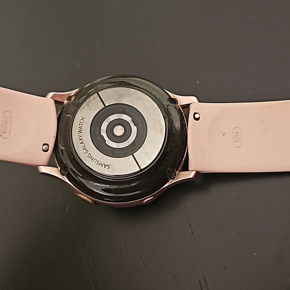 Samsung Galaxy watch Active 2 - Picture 3 of 8
